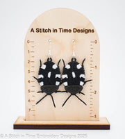 FSL Domino Roach & Earrings Set