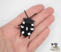 FSL Domino Roach & Earrings Set