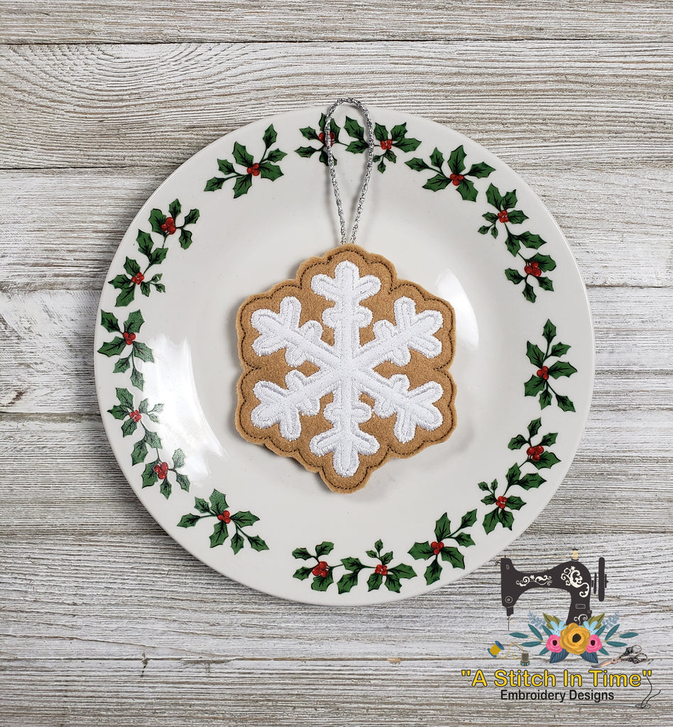 ITH Iced Snowflake Cookie Ornament