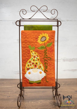 ITH Welcome Gnome Mini Quilt