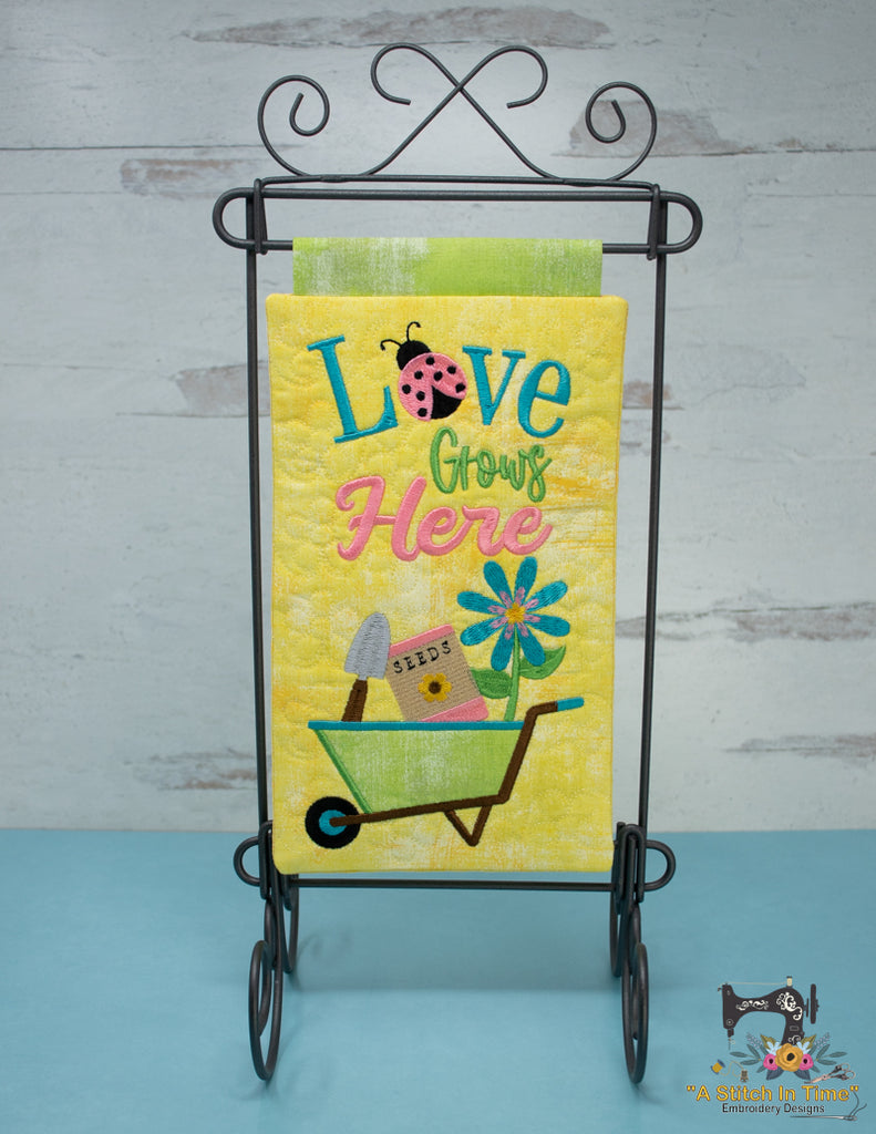 ITH Love Grows here Mini Quilt
