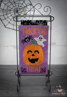 ITH Trick or Treat Mini Quilt